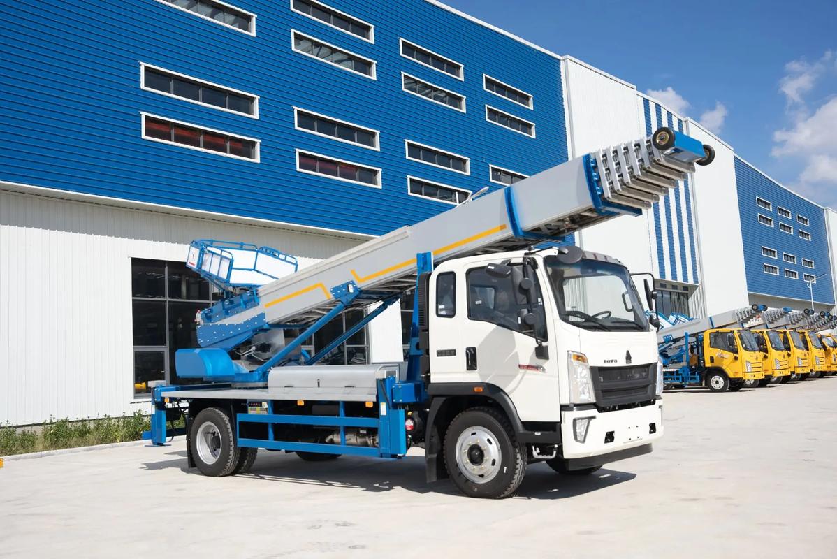 渑池出租云梯车高空作业车 建筑垃圾搬运